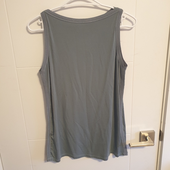 NWOT Paper Label Tank - Picture 2 of 7